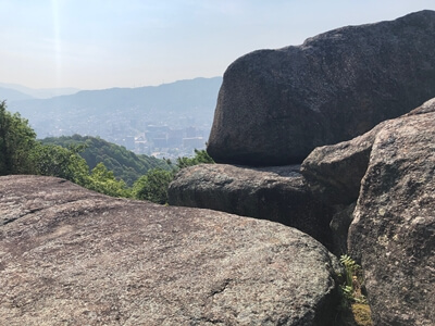 広島県呉市　八畳岩