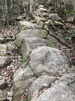 広島県大竹市にある三倉岳
